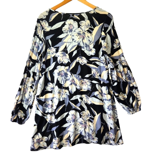 Billabong Black Floral 100% Rayon Boho Peasant Dress Size Medium - Picture 3 of 11